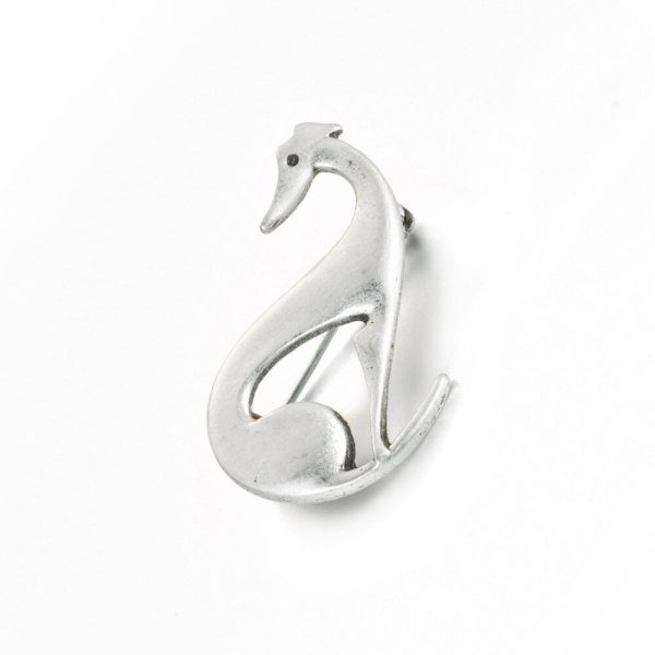 Broche de galgo sentado hecho de metal