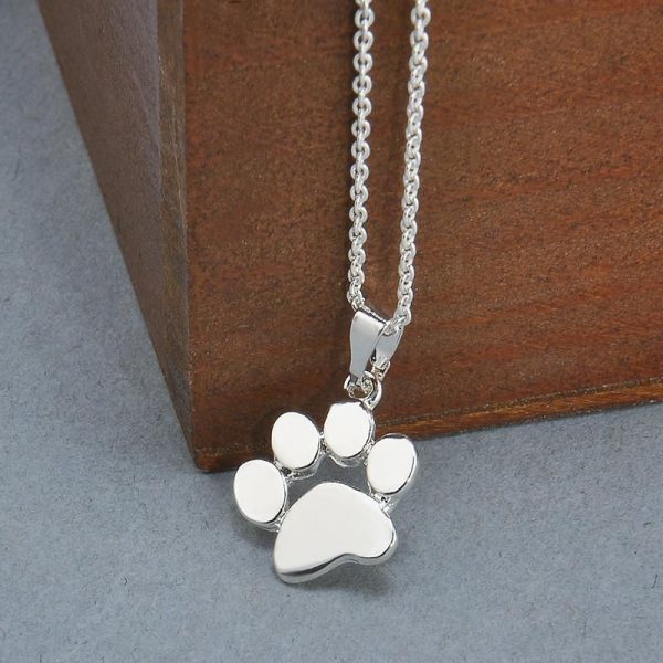 Collar colgante de patita de gato o perro color dorado o plateado